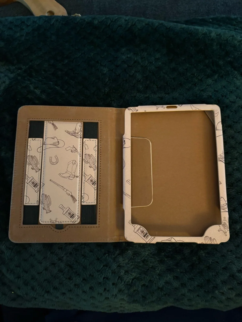 Cowboy Kindle Paperwhite Case with straps and kickstand